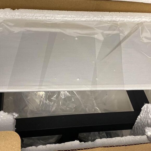 Wall Sconce Light Fixture, NEW - Picture 3 of 3